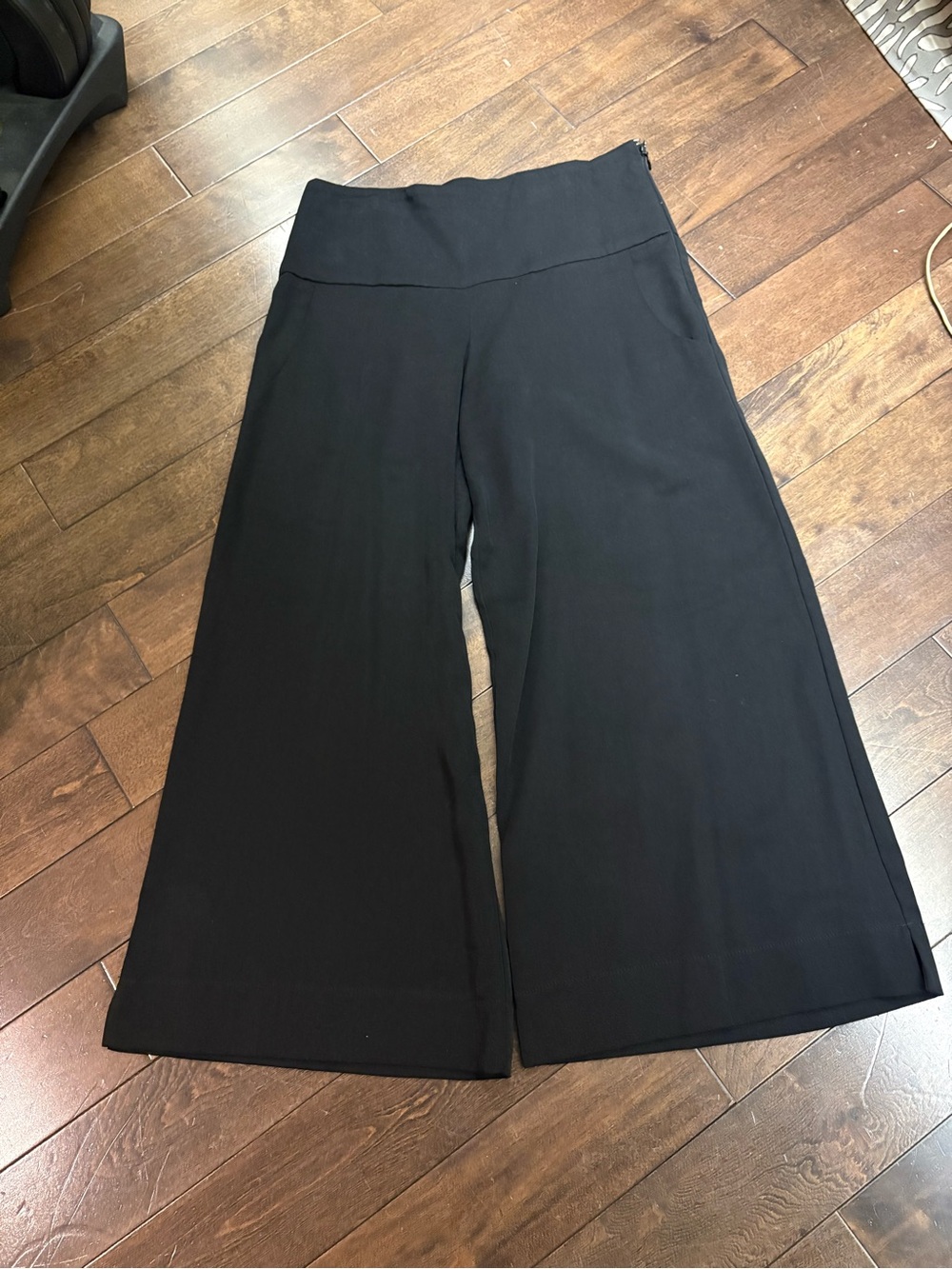 Mélissa Bolduc "Me/ow" High-Waisted Wide Leg Culottes / Cropped Pants - Size 4